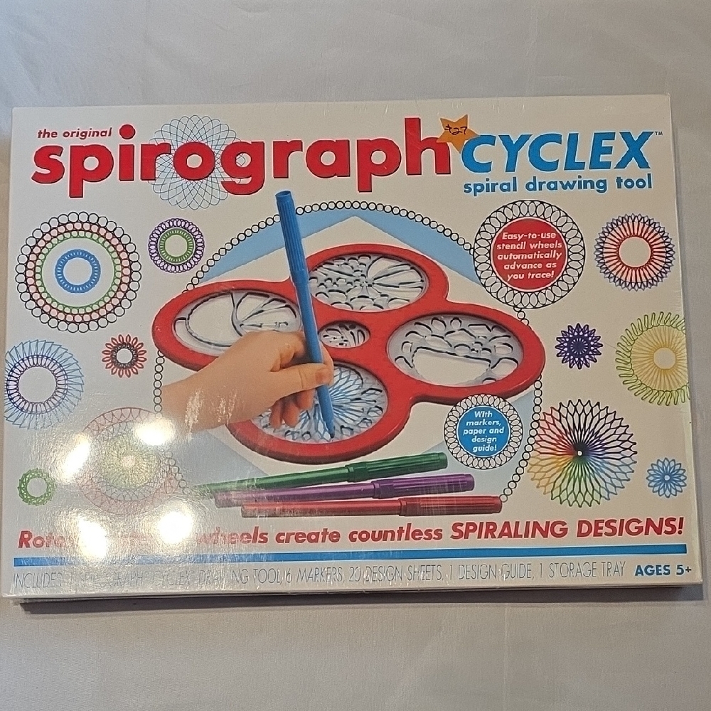 Discovery Toys - Cyclex Spiral Drawing Tool - Red